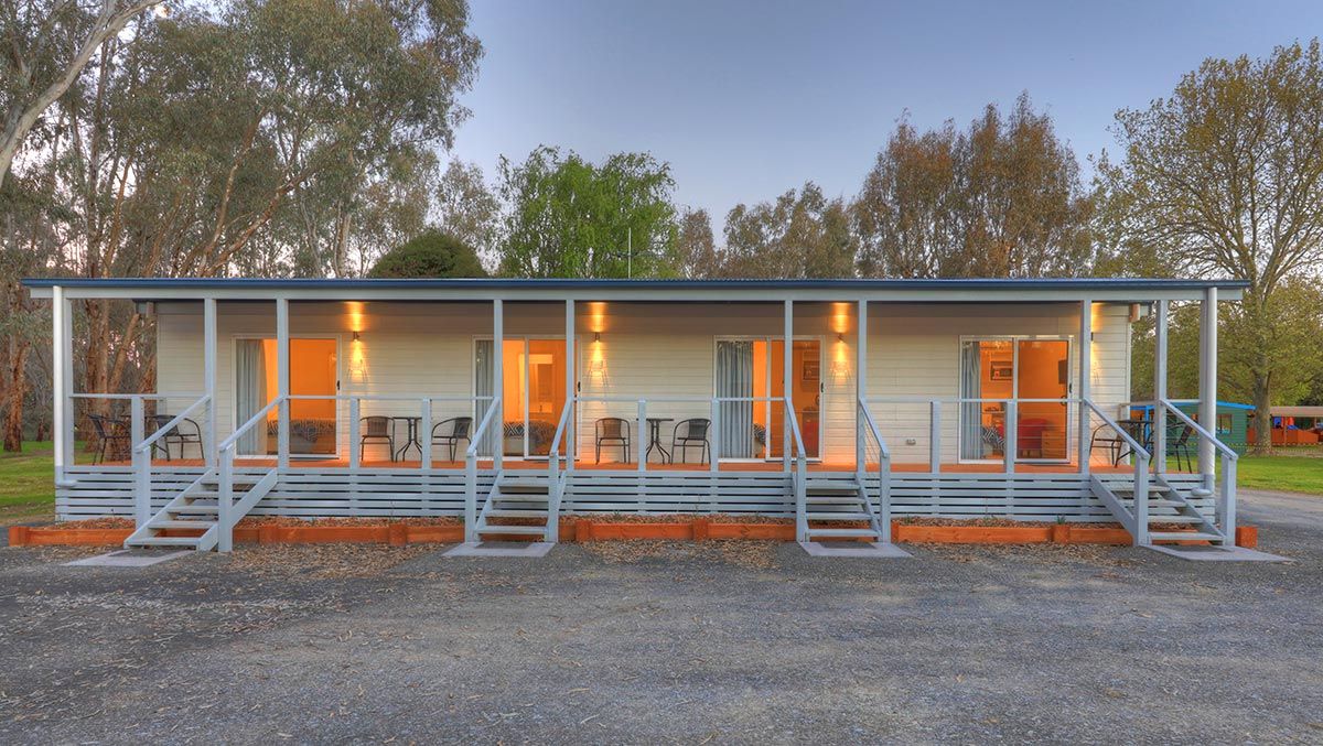 Yea Riverside Caravan Park Studio Units